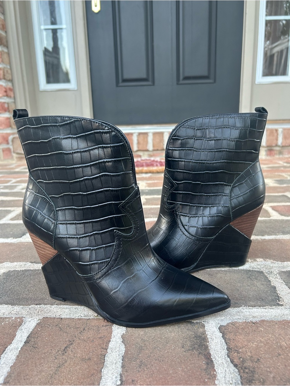 Jessica Simpson Hilrie Black Croco Leather Pointy Toe Wedge Western Boots 8.5